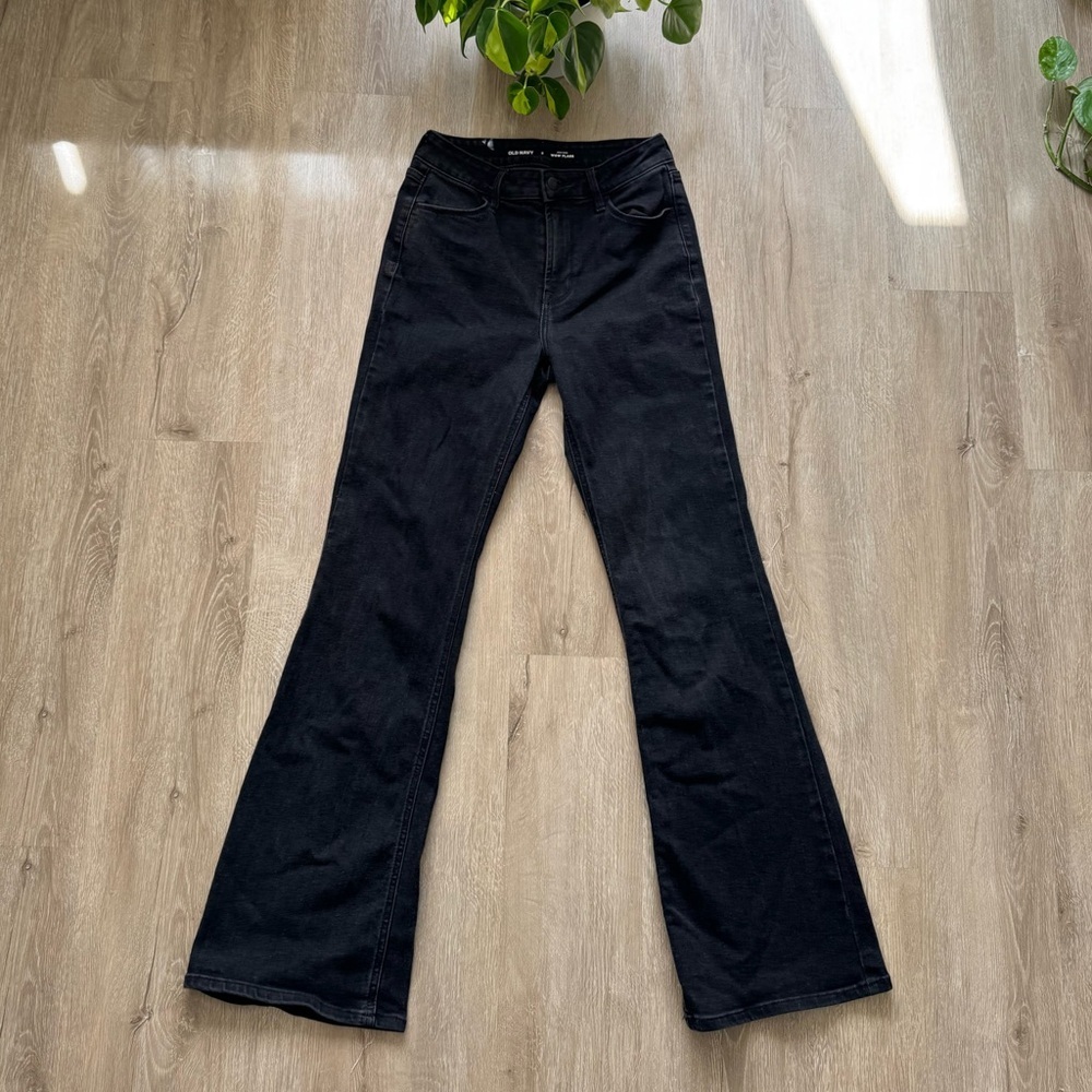 Old Navy black wow flare black jeans size 2 - Picture 2 of 6